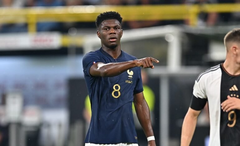 World Cup: Tchouameni rallies French team to honour mourning Deschamps