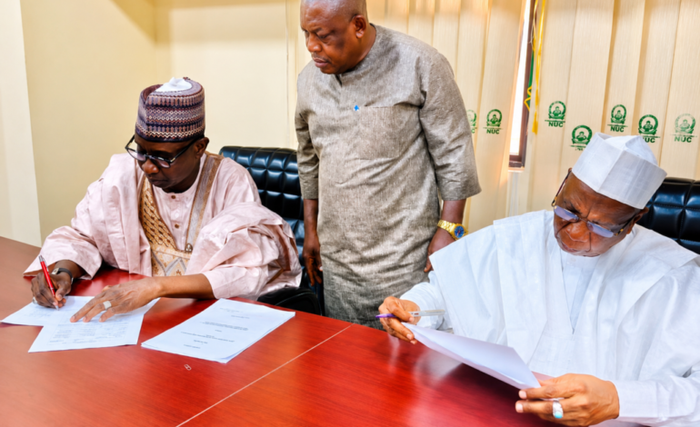 BREAKING: Nigerian government signs renegotiated agreement with SSANU, NASU