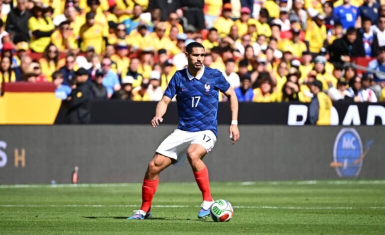Transfer: Chelsea closing in on Lacroix deal
