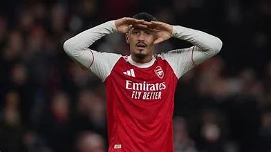 EPL: Arsenal confirm extended injury layoff for Saliba