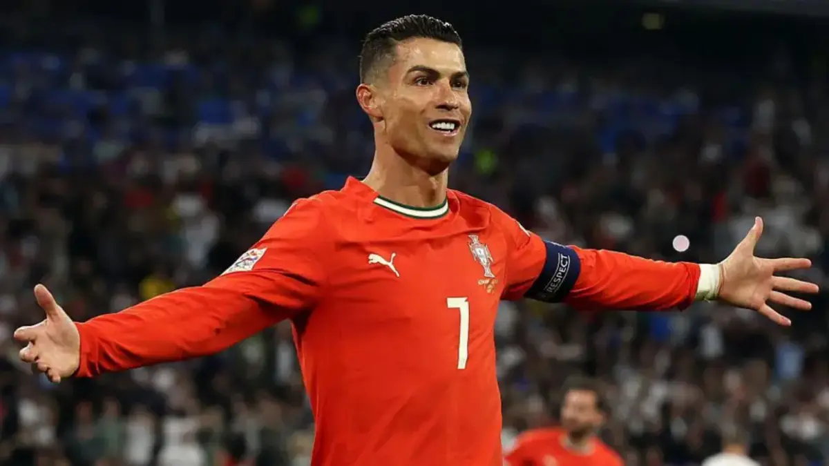 GOAT: Why Ronaldo cannot be included in debate – Troy Deeney