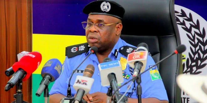 Police foil palace attack in Akwa Ibom, arrest suspect with pistol
