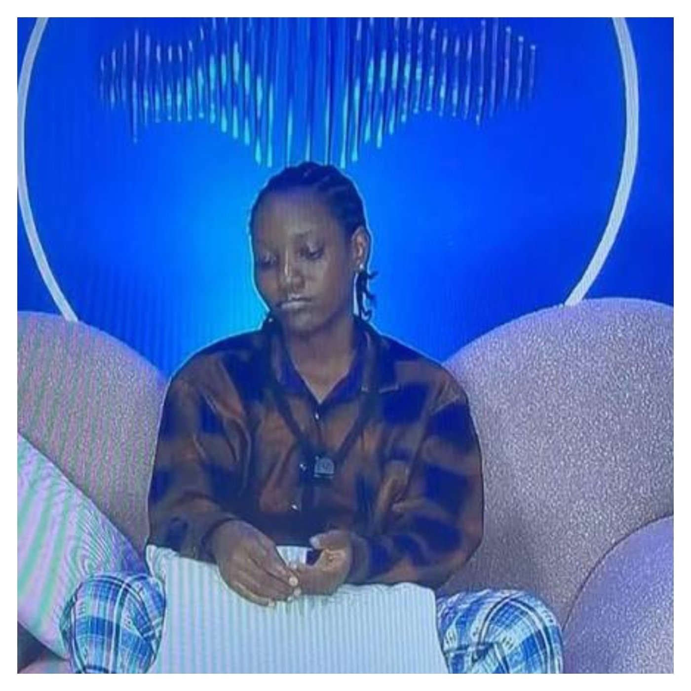 BBNaija11: Housemate Oyin asks Biggie for loan