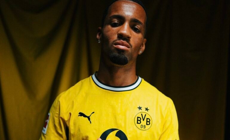 Nwaneri Joins Borussia Dortmund On Loan