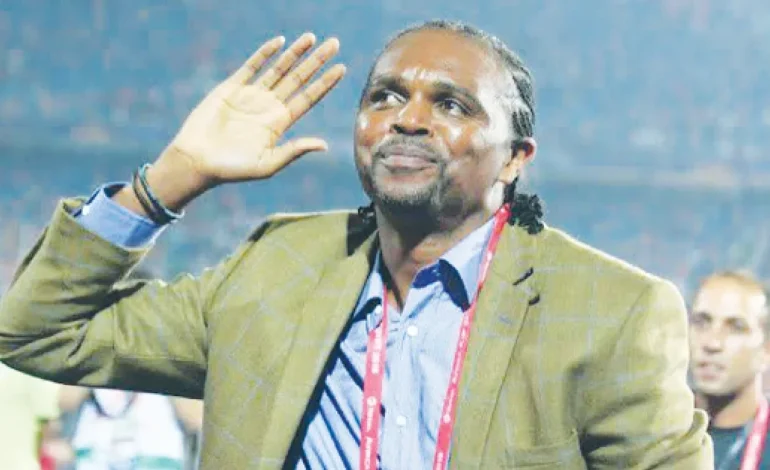 Kanu rallies Enyimba fans amid crisis