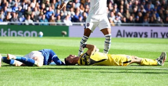 Emiliano Martinez Undergoes Emergency Surgery After Head Injury